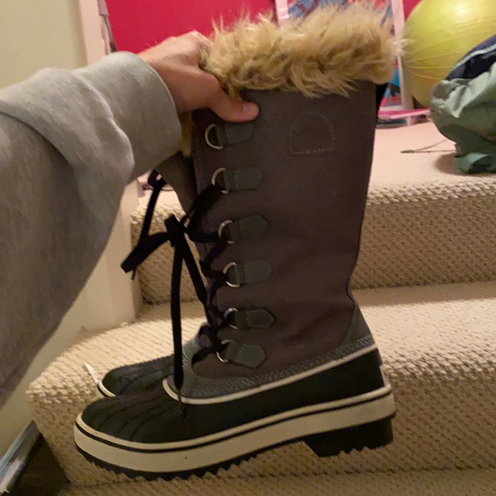 Sorel snow boots
